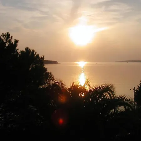 شقة In Near Sandy Kampor