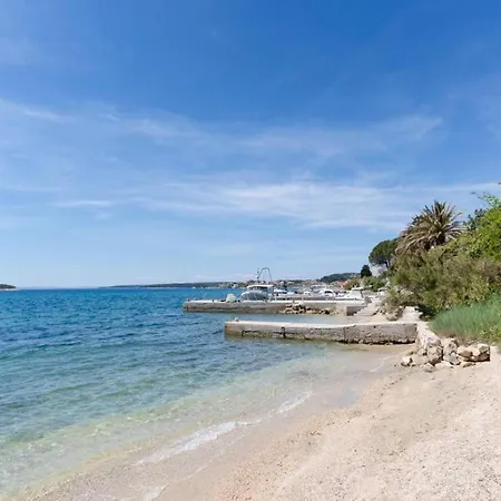 In Near Sandy * Kampor