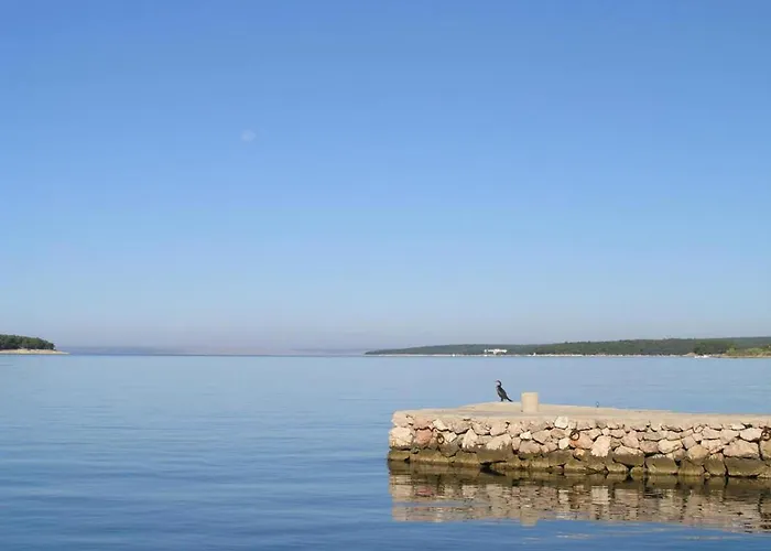 In Near Sandy شقة *