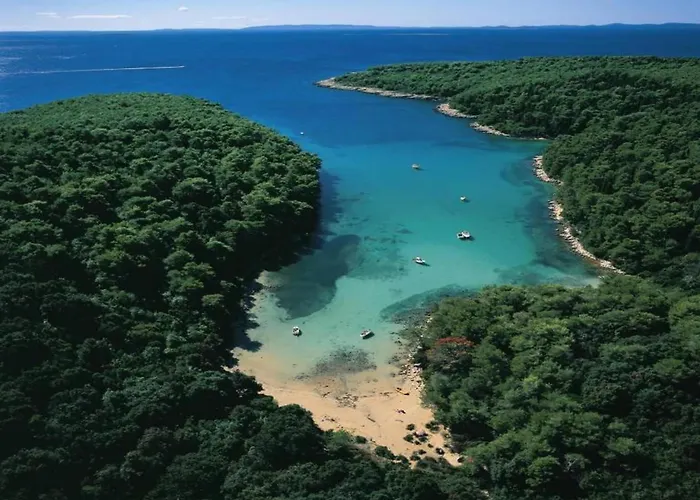 In Near Sandy Kampor