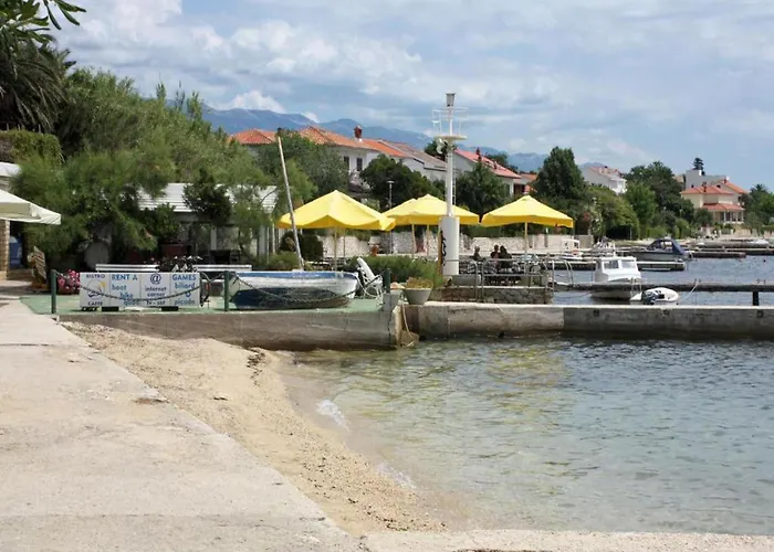 In Near Sandy * Kampor